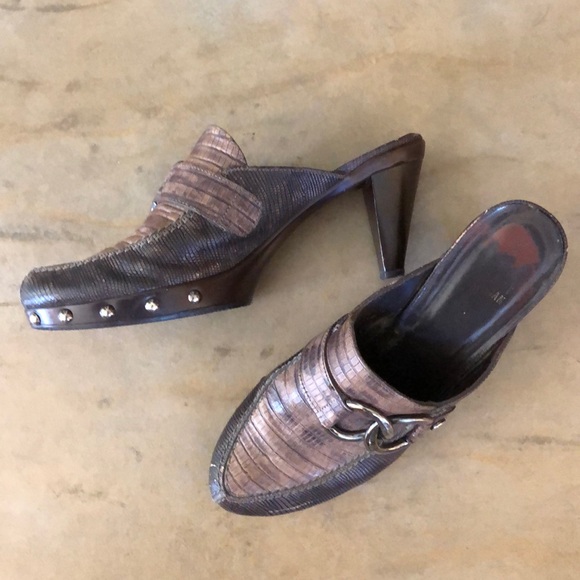 Stuart Weitzman brown embossed mules - Picture 1 of 5